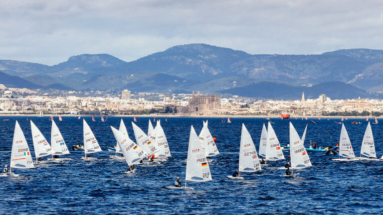 Jérémie Moutout navigue au contact de l’élite mondiale au Trofeo Princesa Sofia