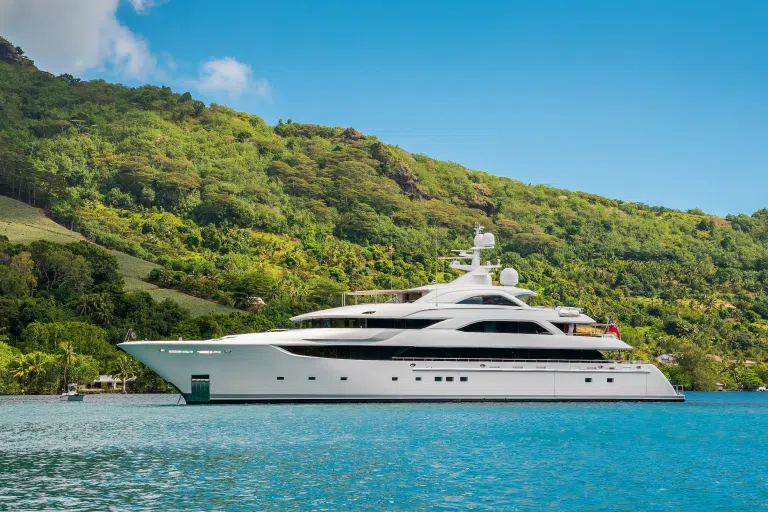 superyacht en exploration