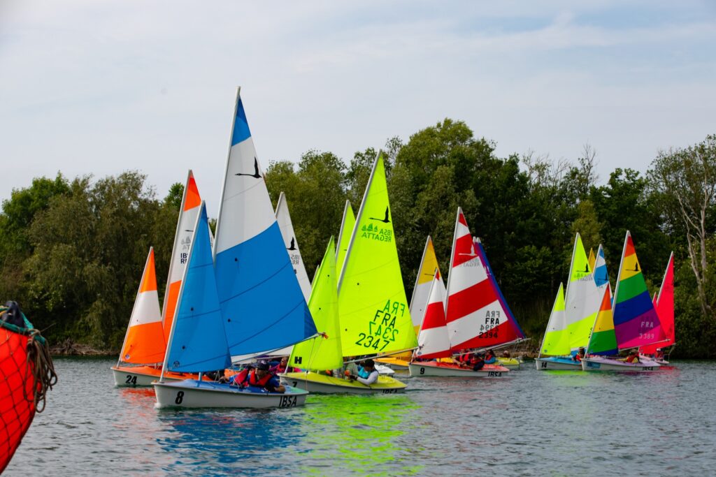 Rond argent pour le Y.C.M. 9 North Cup, régate nationale Hansa disputée à Berck,