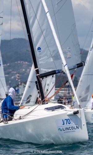 Jolt 2 engagé sur une J/70 Cup disputée à Lerici
