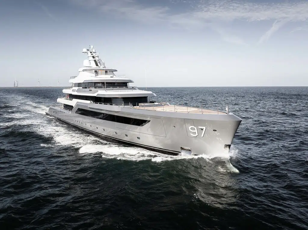 m/y valor explorer awards