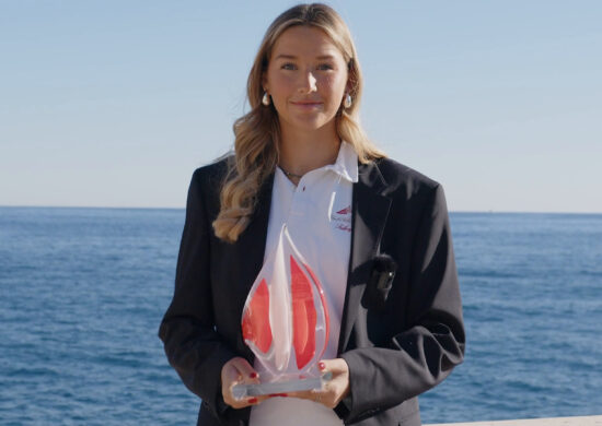 Interview LOUISE YCM YOUTH AWARDS avec Trophee 034