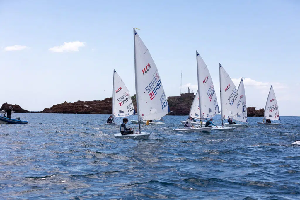 Les jeunes du Y.C.M. brillent à la demi-nationale ILCA de Saint-Raphaël 2 Semaine voile Demi National ILCA 484A8752 Franck Cluzel 1