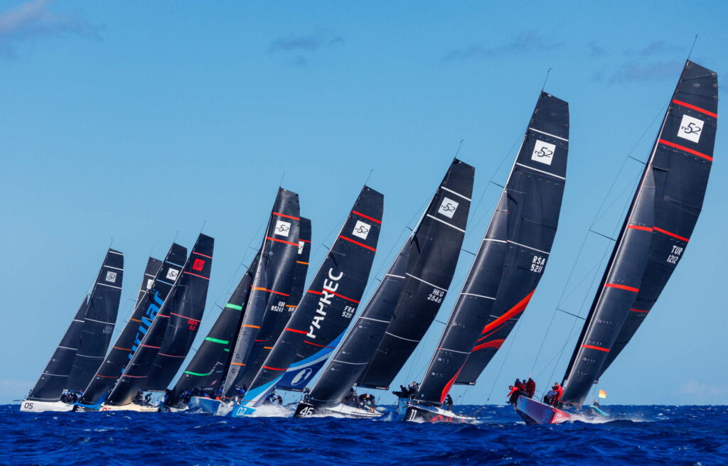 52 SUPER SERIES – PORTO CERVO – RANGE ROVER