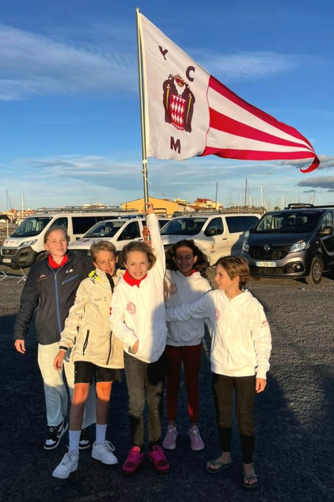 La nouvelle génération de régatiers du Y.C.M. face à une flotte européenne 4 Opti Cup – Cap d’Agde