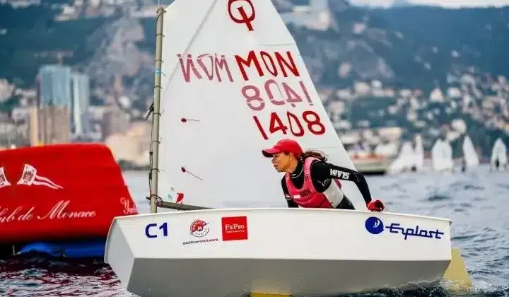Voile Jeune
